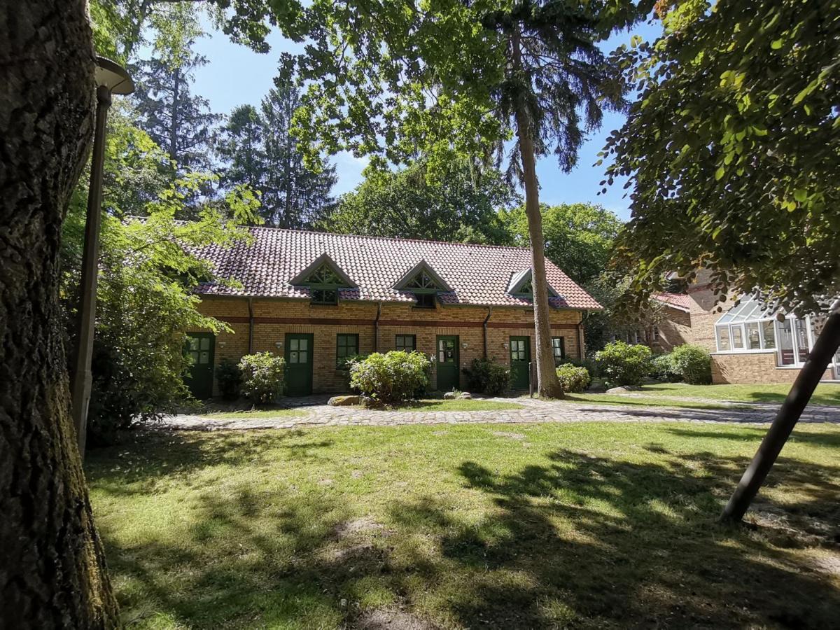 Hotel Schloesschen Sundische Wiese Zingst Εξωτερικό φωτογραφία