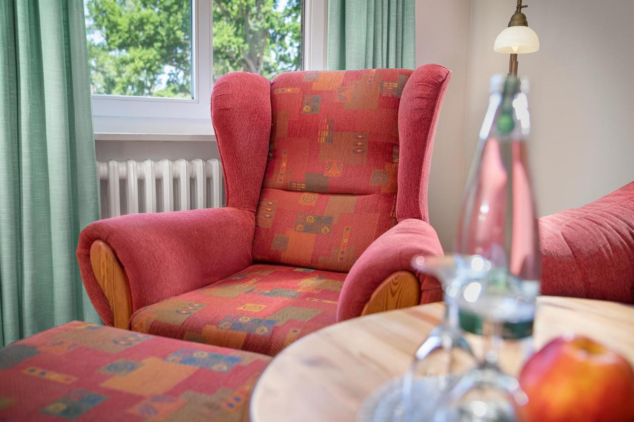 Hotel Schloesschen Sundische Wiese Zingst Εξωτερικό φωτογραφία