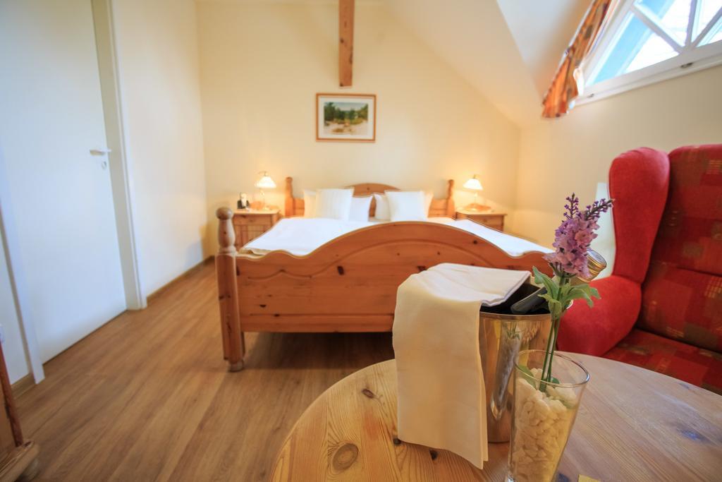 Hotel Schloesschen Sundische Wiese Zingst Εξωτερικό φωτογραφία